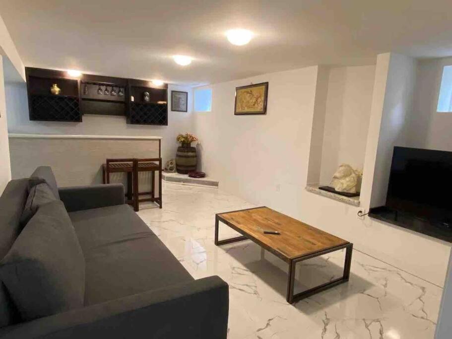 Modern House Newly Furnished 3 Mins Drive To Fall Niagara-Fälle Exterior foto